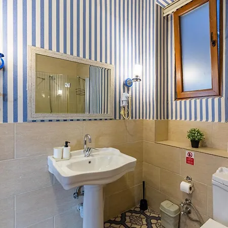 Aparthotel Ali Pasha Apartment 4*