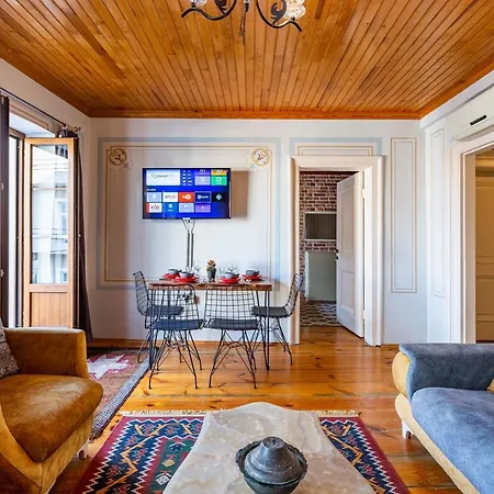 Ali Pasha Apartment Aparthotel 4*