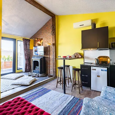 Ali Pasha Apartment Aparthotel 4*