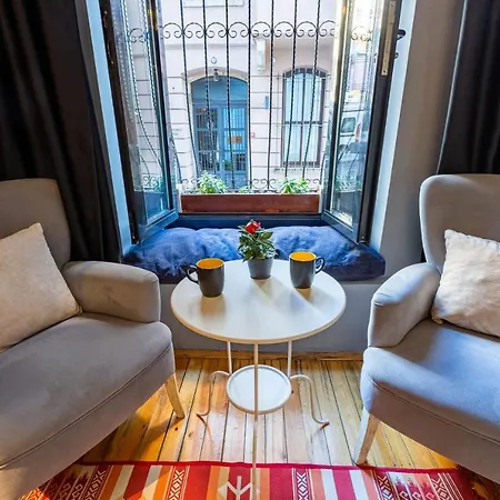 Ali Pasha Apartment 3*