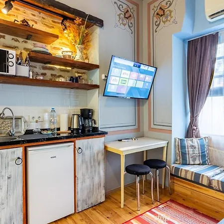 Ali Pasha Apartahotel 3*